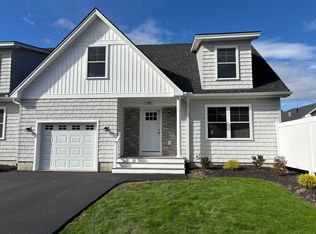 110 Sycamore Ln #110, Kennebunk, ME 04043