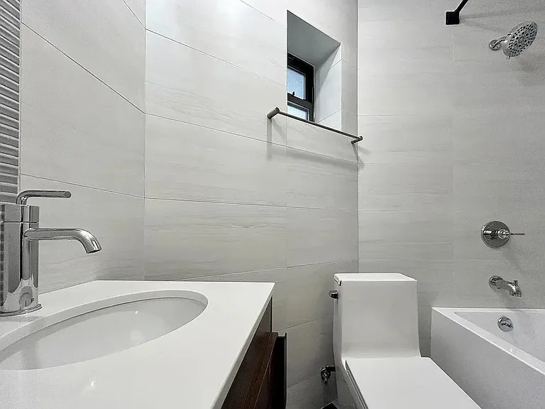 524 W 134th St #1D — Photo 13