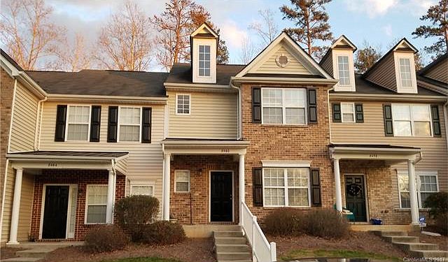 1st image of 8460 Summerglen Cres