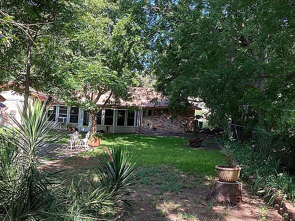 5th image of 213 Aquilla Dr