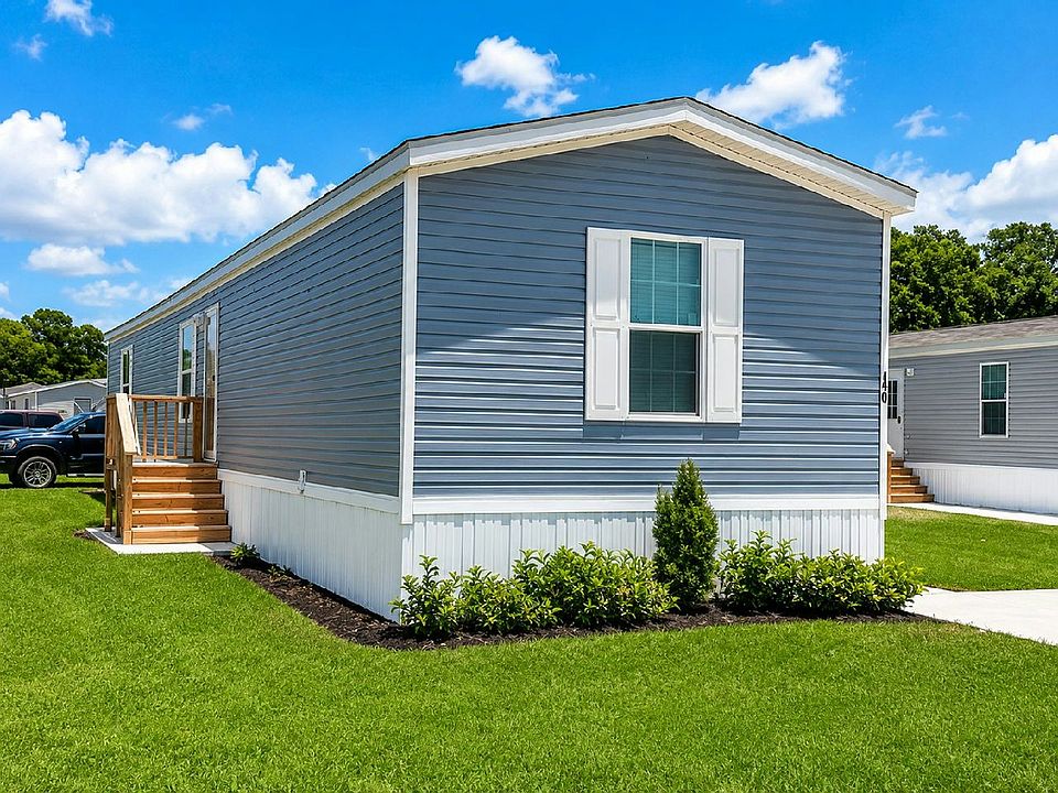 1st image of 149 Lakeside Garden Cir #149