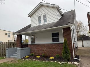 910 Adams St, Sandusky, OH 44870