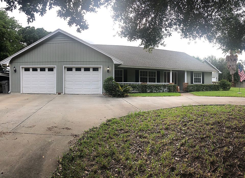 1st image of 835 23rd Ave