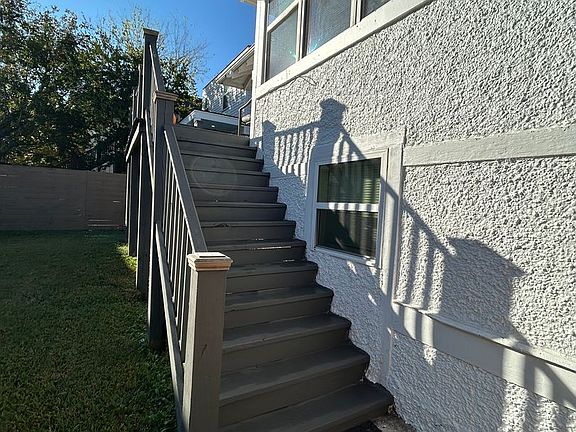 4th image of 2239 Peniston St #3724