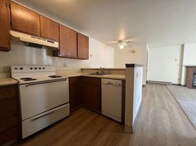 4501 Boardwalk Dr