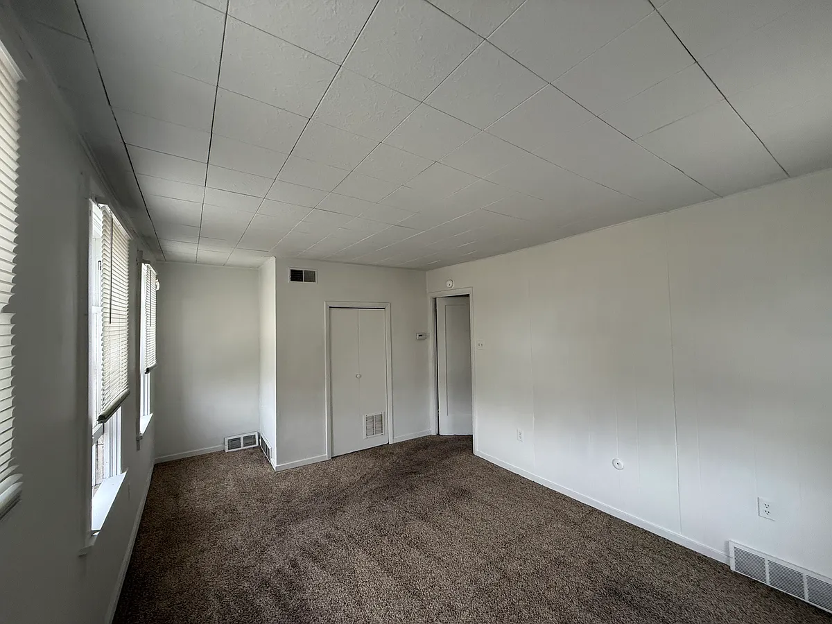 Building Photo - 1807 4th Ave