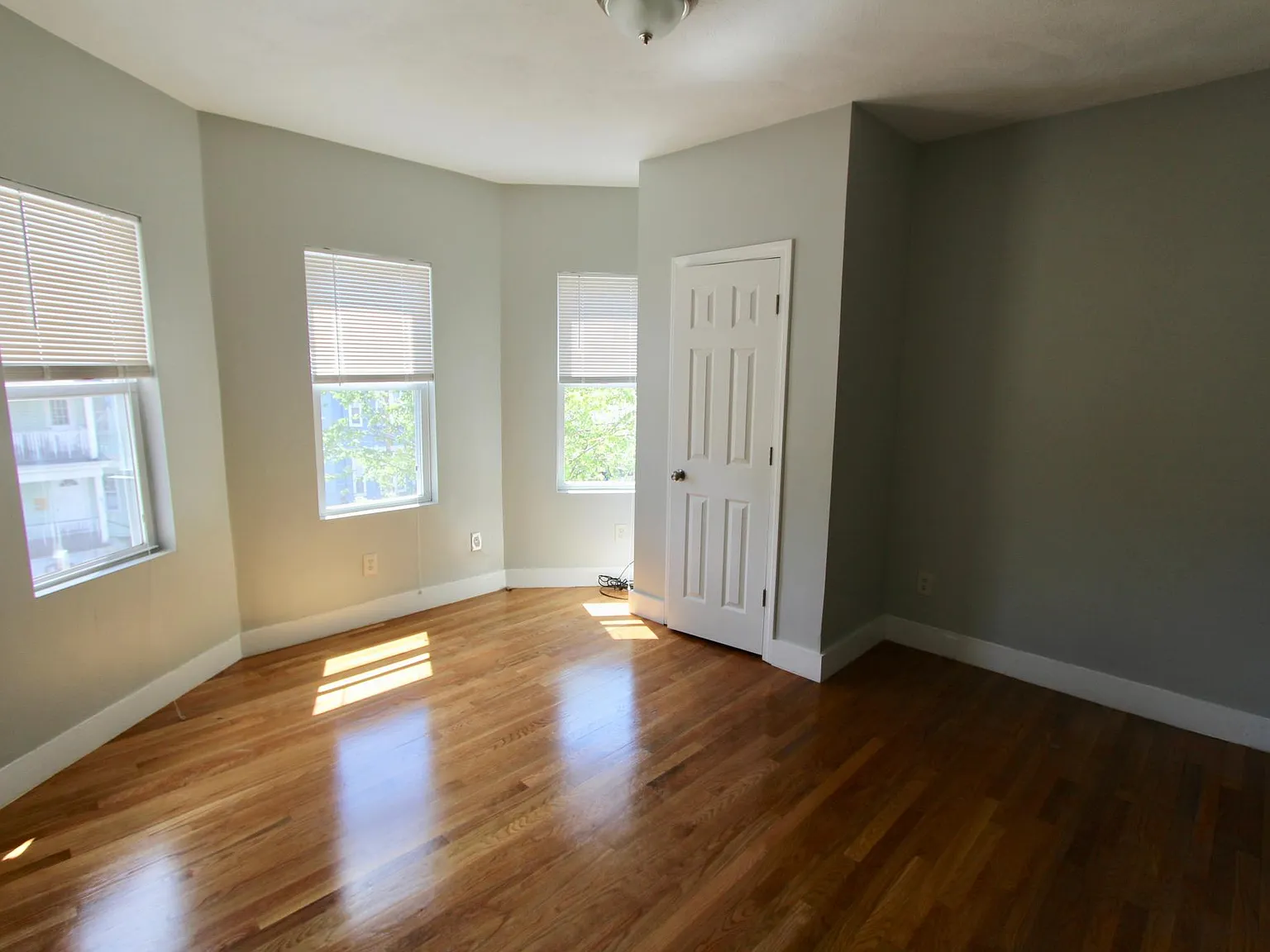 109 Pleasant Street Apartments — Photo 4