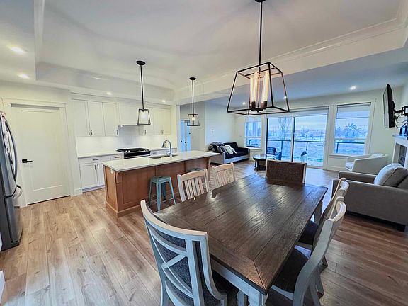 5th image of 50778 Ledgestone Pl #74A