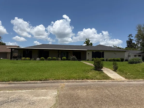 950 Terry Ln, Lake Charles, LA 70605