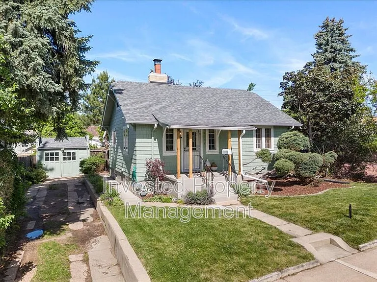 3077 Benton St — Photo 2