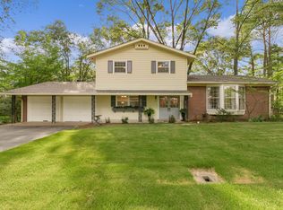 57 Fieldcrest Dr, Jackson, TN 38305