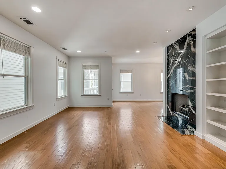 2608 Thomas Ave #3 — Photo 22
