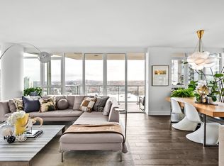 499 Pacific St #2502, Vancouver, BC V6B 0N4