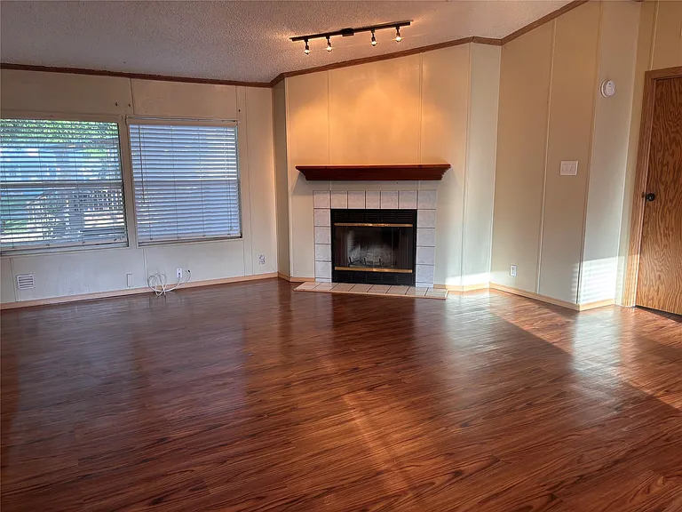 1671 US Highway 190 #B — Photo 14
