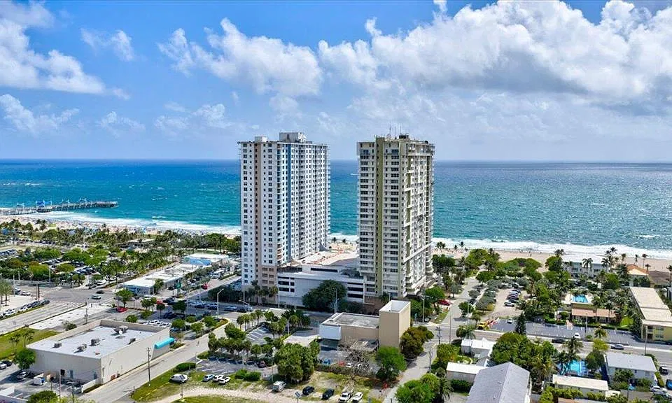 111 Briny Ave #906
