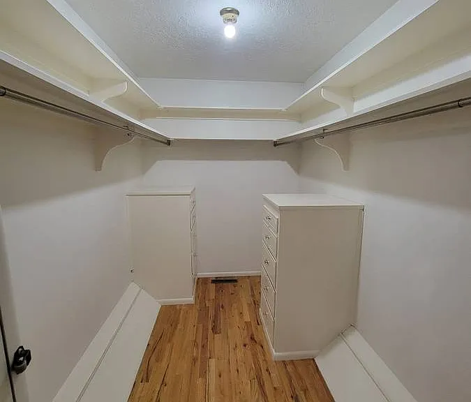 3346 Crestwood Ln — Photo 11