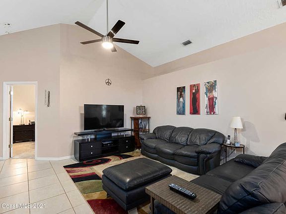 5th image of 2540 Alicia Ln