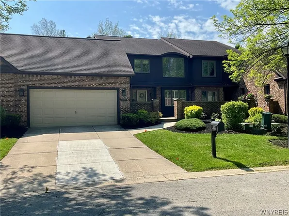 122 Hidden Ridge Cmn, Buffalo, NY 14221