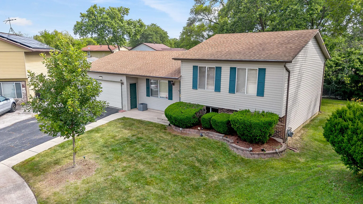 3513 Bordeaux Ct photo 1