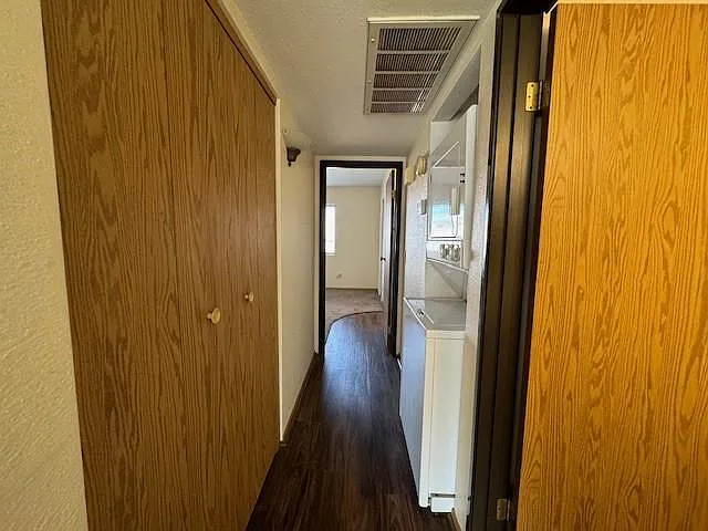 454 Riverfront Dr #212 — Photo 5