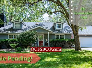 5167 Surrey Dr, Bettendorf, IA 52722