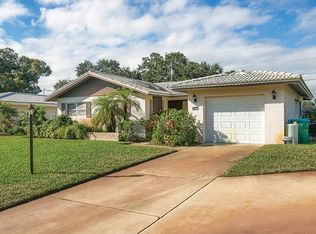 2144 Pine Ridge Dr, Clearwater, FL 33763