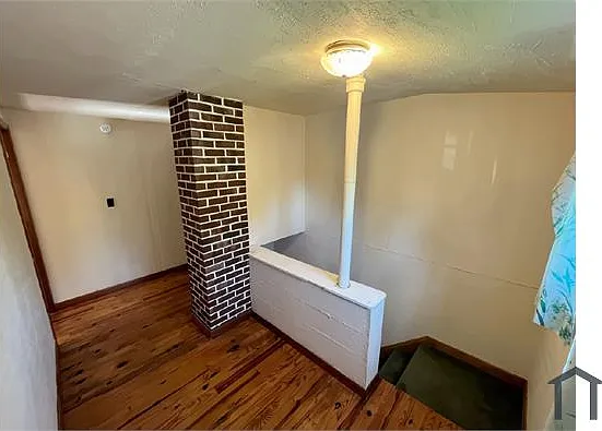 15513 Walvern Blvd — Photo 5