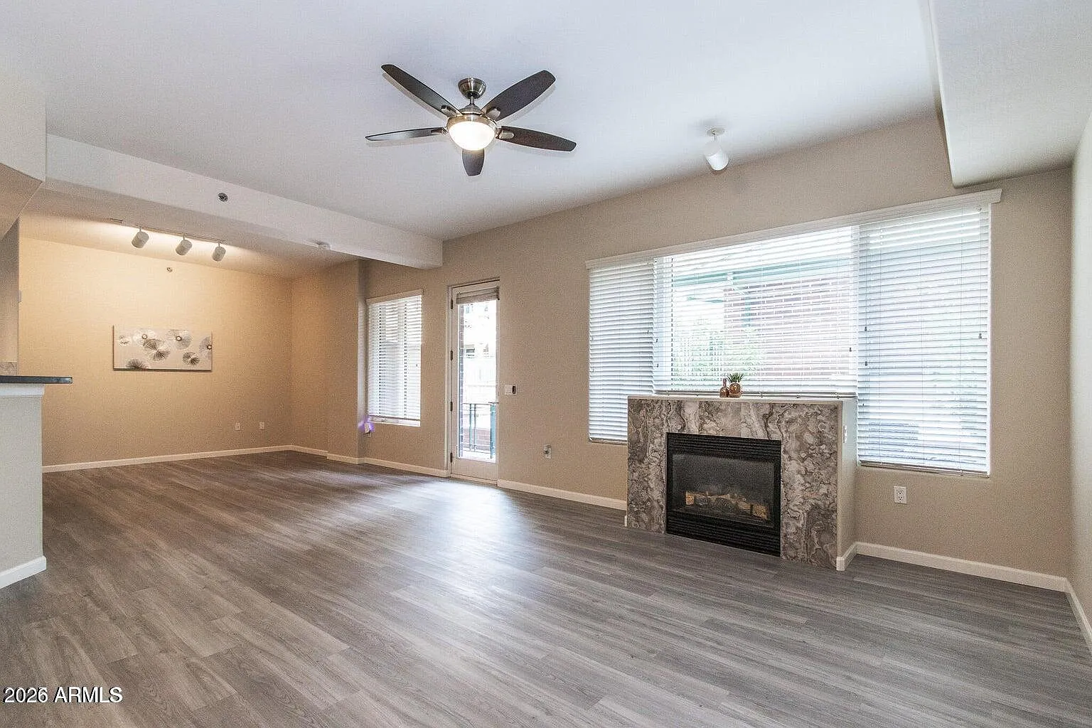 2 bed, 2.5 bath, 1687 sqft, $2,450 — Photo 4