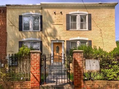 4325 Halley Ter SE APT 102, Washington, DC, 20032