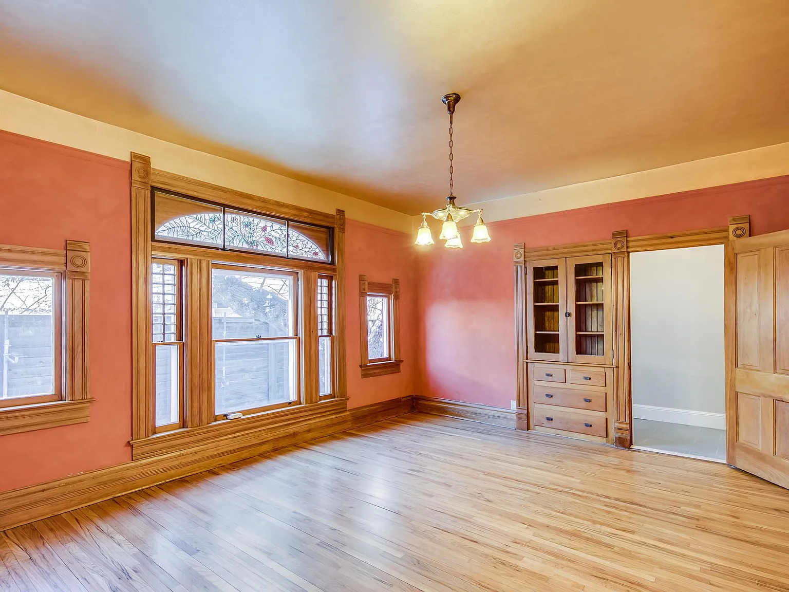 2 bed, 1500 sqft, $2,300 — Photo 4