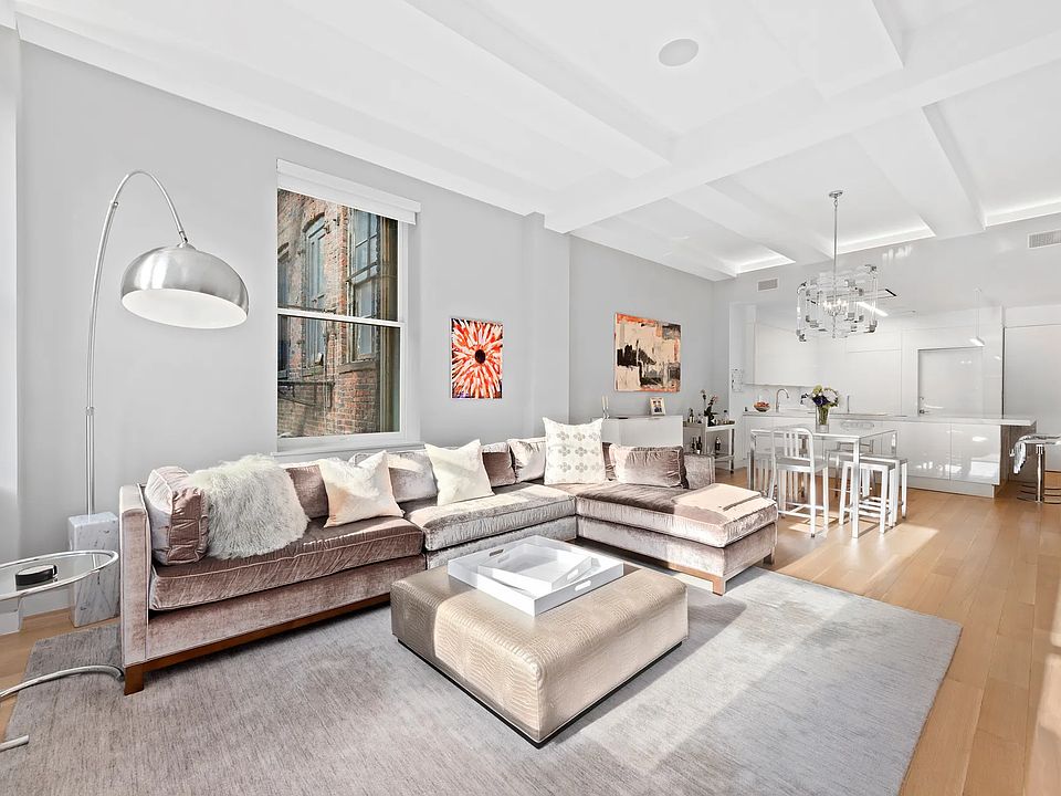 1st image of 34 W 17th St Floor 3