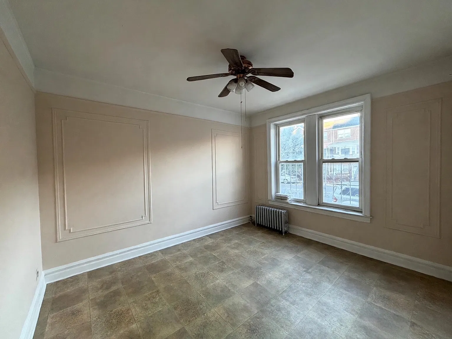 3 bed, 1140 sqft, $2,650 — Photo 2