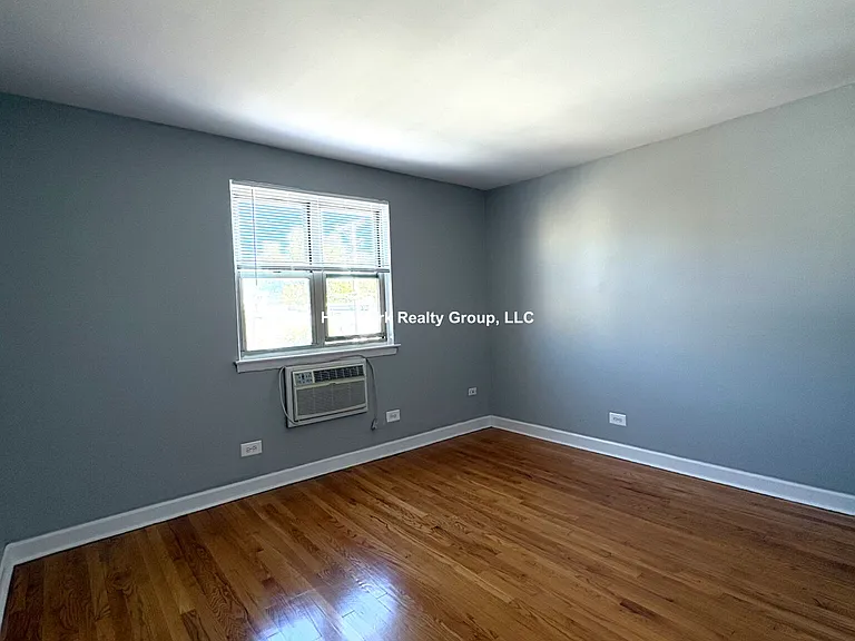 4924 Mulford St #6E — Photo 12