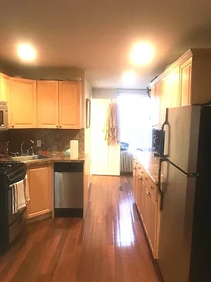 Rented by Aimee Grodanz, LREB | media 23