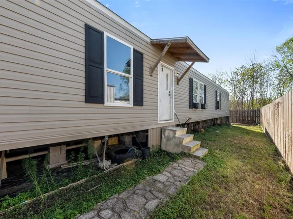 5421 N Redell Rd, Baytown, TX 77521