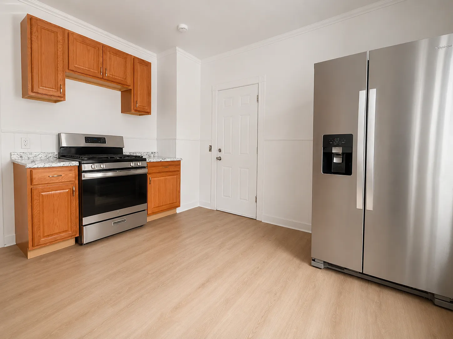 2 bed, 956 sqft, $1,800 — Photo 2