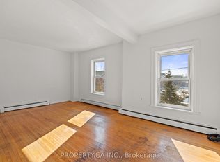 120 Stephenson Ave, Toronto, ON M4C1G4