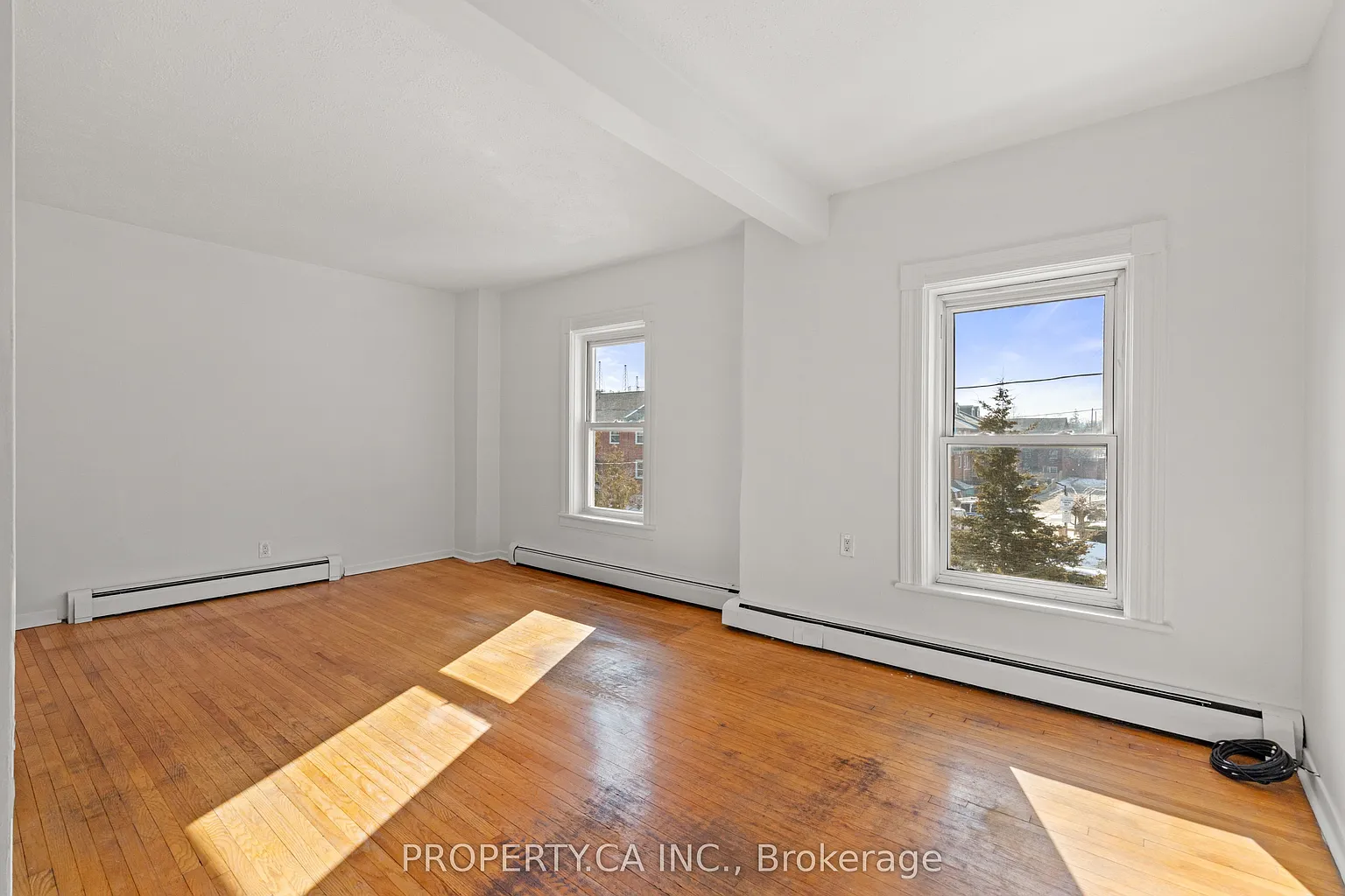120 Stephenson Ave photo 1