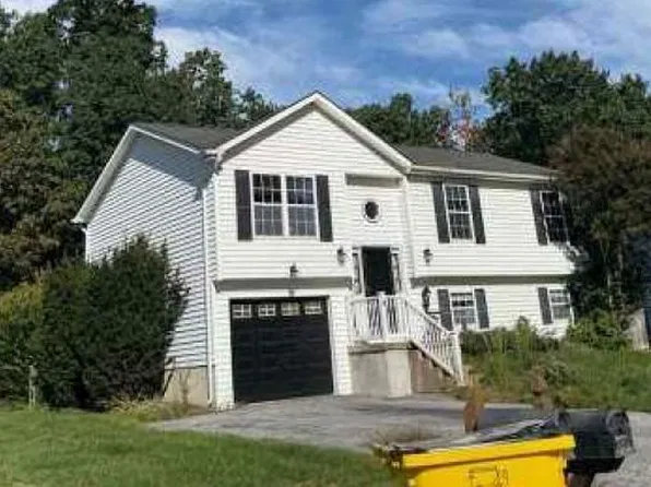 266 Nottingham Blvd, Martinsburg, WV 25405