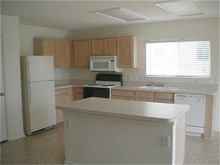 5th image of 1000 Shadywood Dr