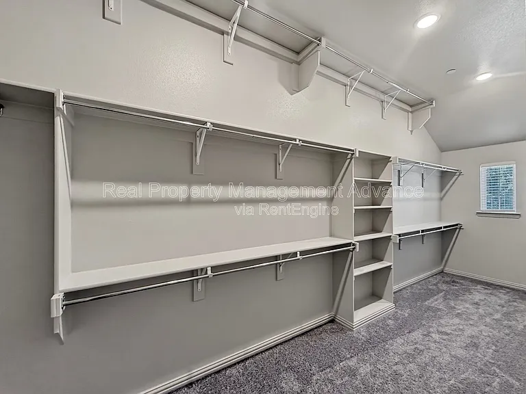 6064 Silverado Trl — Photo 14