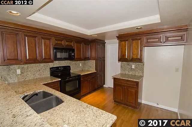 156 Alamo Sq photo 1