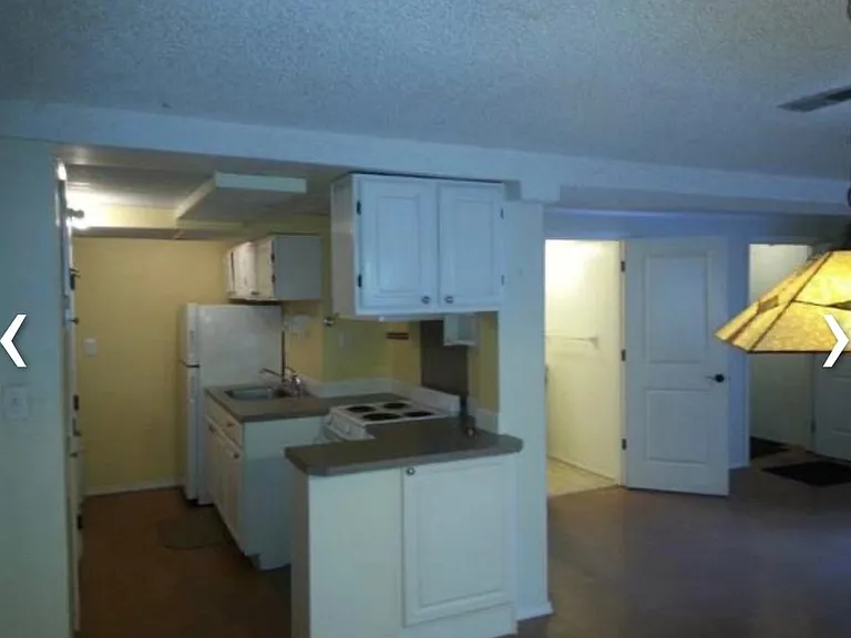 5310 Roosevelt Way NE #C — Photo 4