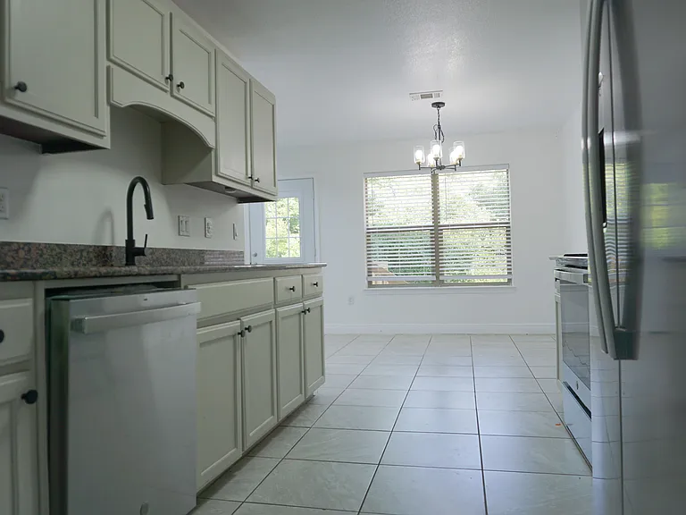 127 Bronze Cir — Photo 14