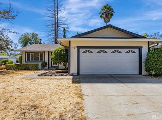 372 Glacier Dr, Martinez, CA 94553