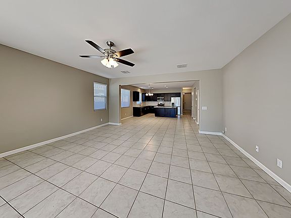 4th image of 43927 W Caven Dr