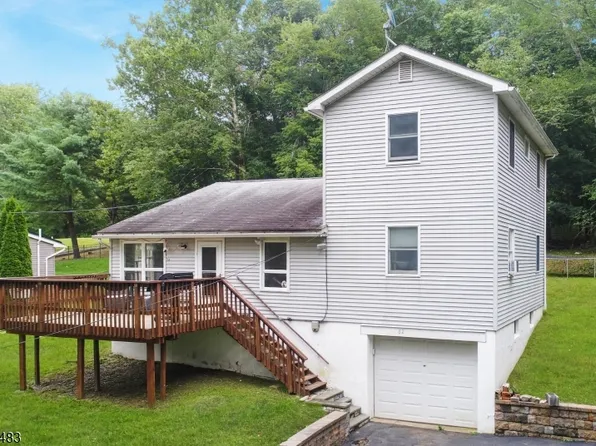 62 Ridgeway Ave, Hope Twp., NJ 07825