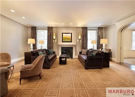 Sold by Warburg | media 3