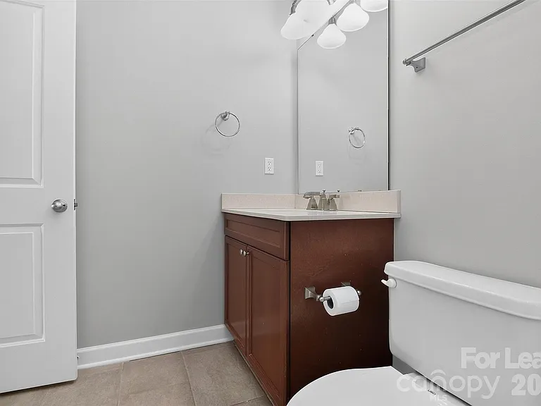 1829 Kenilworth Ave — Photo 17