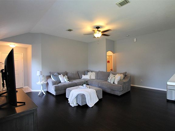 5th image of 6527 Aspen Shores Ct